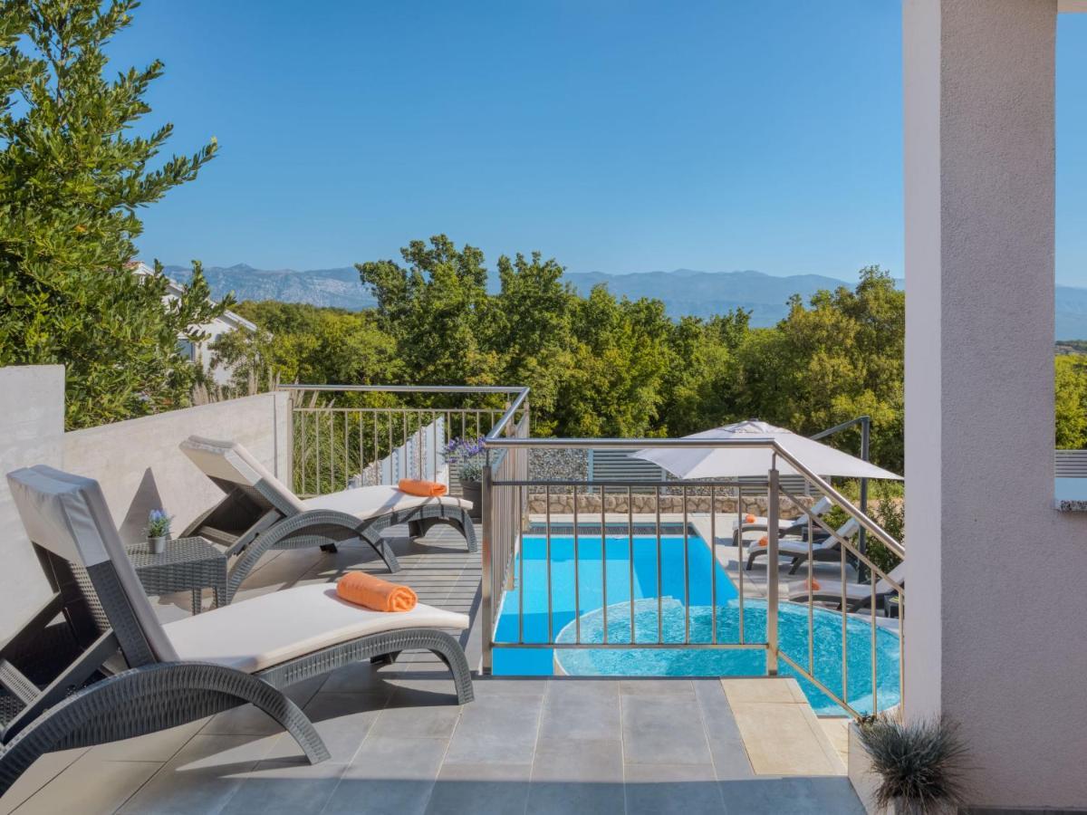 Holiday Home Lavendel - Mlk159 By Interhome Dobrinj Dış mekan fotoğraf