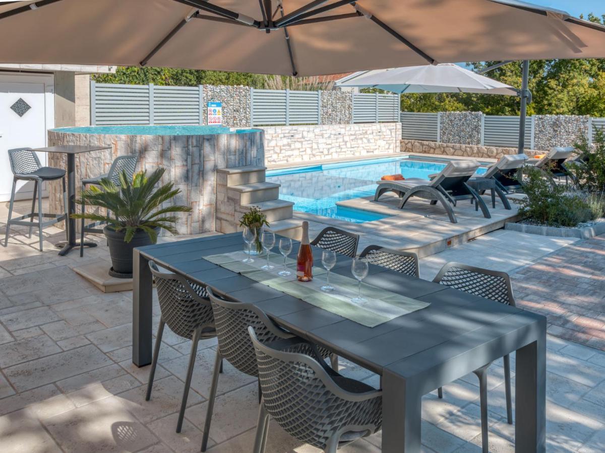 Holiday Home Lavendel - Mlk159 By Interhome Dobrinj Dış mekan fotoğraf
