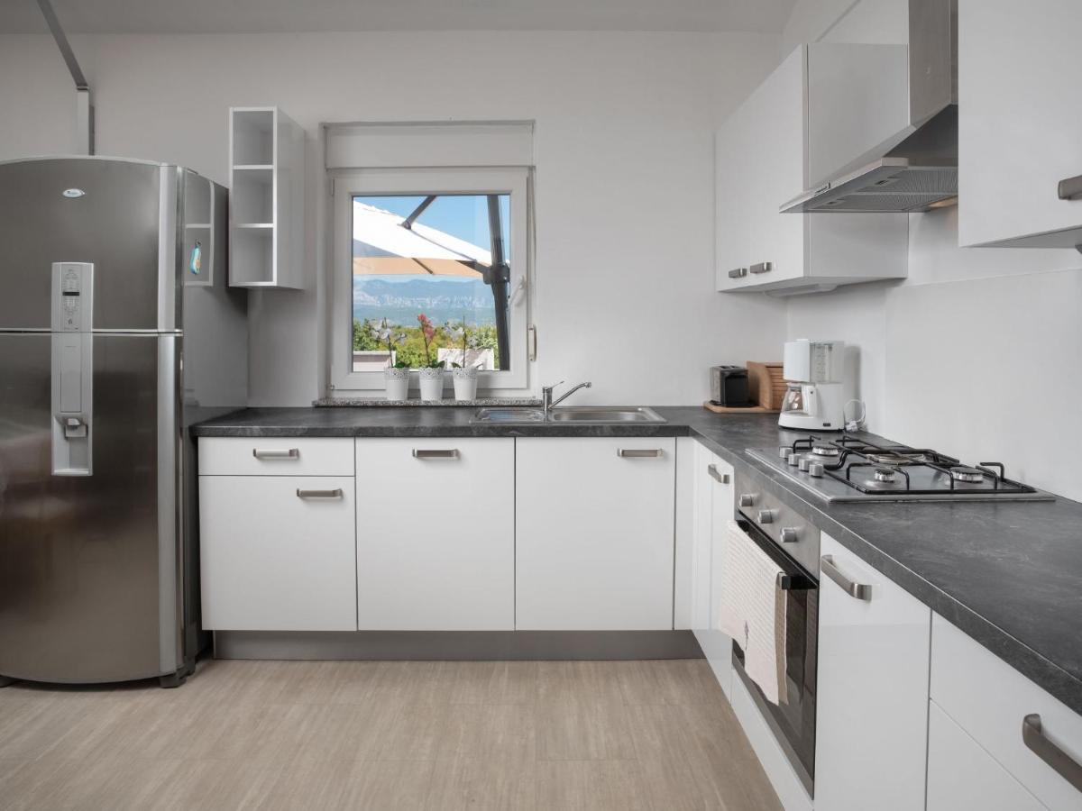 Holiday Home Lavendel - Mlk159 By Interhome Dobrinj Dış mekan fotoğraf